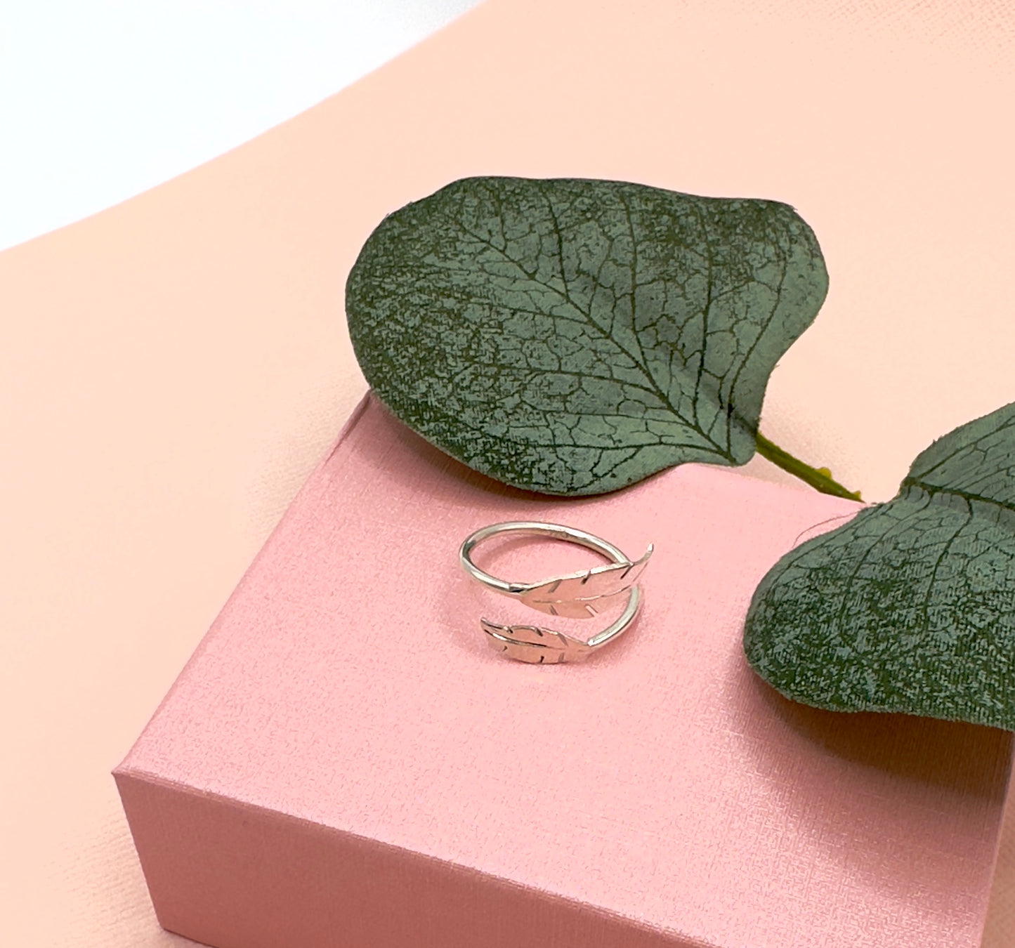 Ring- Two leafs