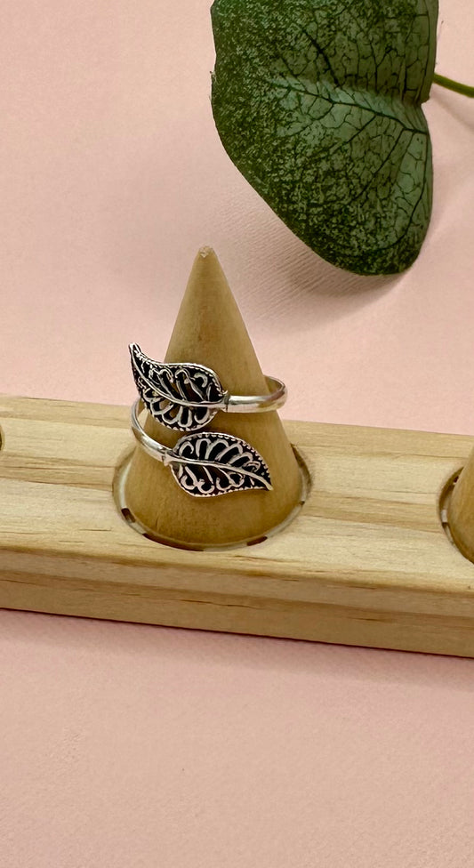 Ring- Leafs